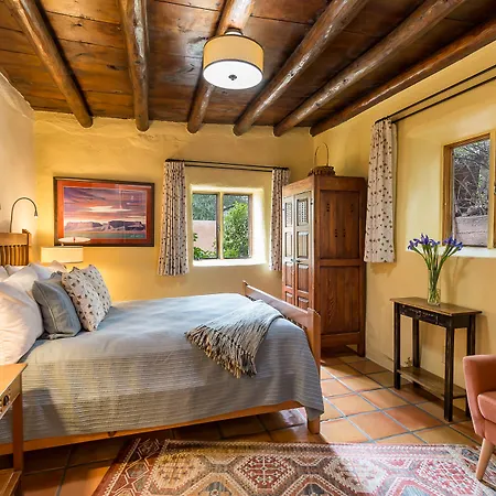 Bed & Breakfast Of The Turquoise Bear