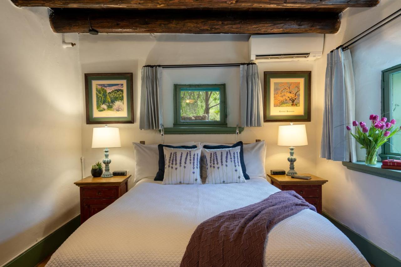 Bed & Breakfast Of The Turquoise Bear