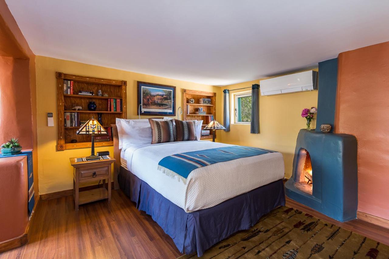 Of The Turquoise Bear Bed and breakfast